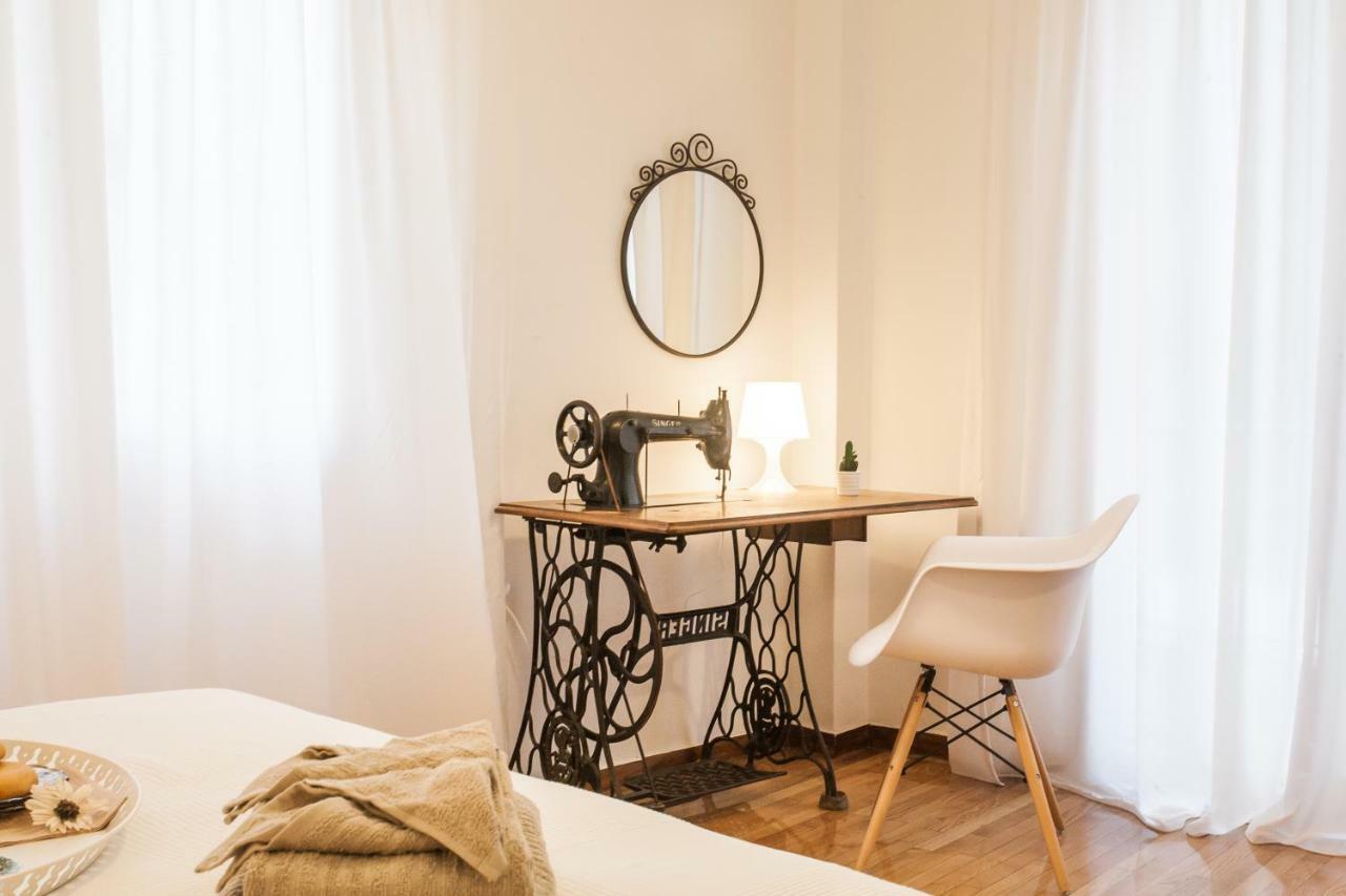 Classy And Stylish Private Apartment At Acropolis Museum Metro Station Athens Luaran gambar